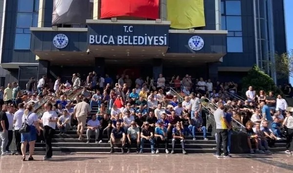 CHP'li belediyede skandal bitmiyor! Maaşları yatmayan işçiler iş bıraktı